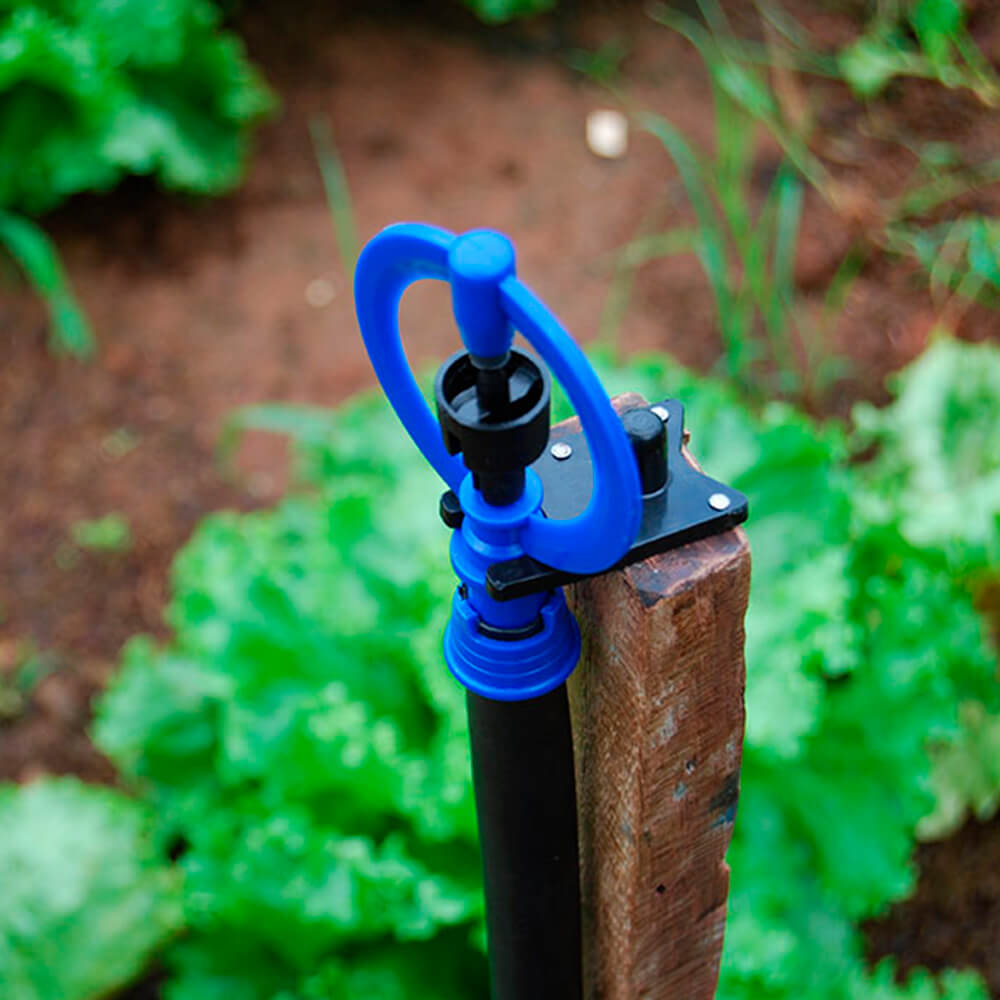 Aspersor P5 com Pinça + Duas Anilhas de Garra + Tubo PELBD de 16 mm (42 cm) + Tê Triplo de 1" x 1/2" - Unitário