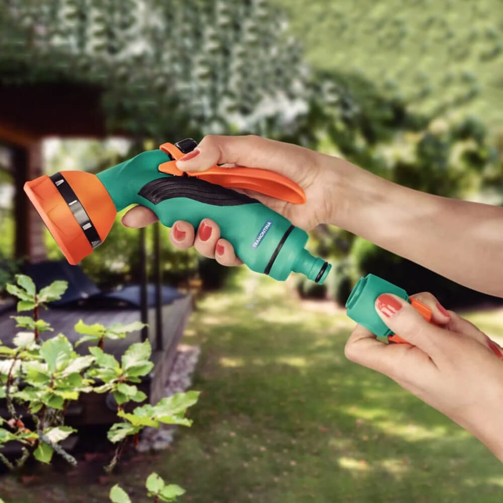 Esguicho Hidropistola de Jardim com 10 Tipos de Jato com Engate Rápido para Mangueiras de 1/2" polegada - Tramontina