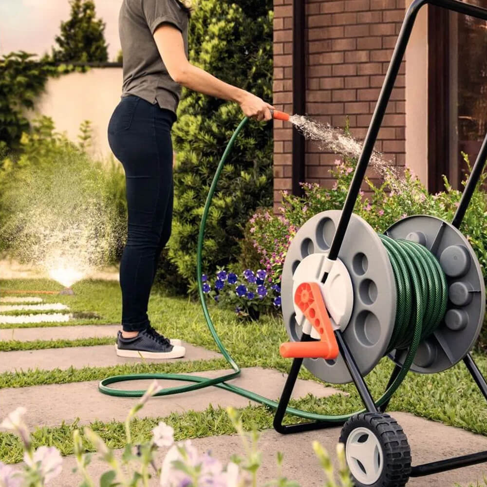 Enrolador para mangueiras de 1/2" polegada com até 55 metros Braços Metálicos e Rodas Plásticas – Tramontina – Unitário